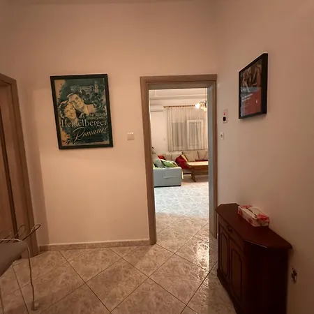 דירה Dryrivers House *