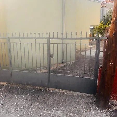 Dryrivers House * Xiropotamon