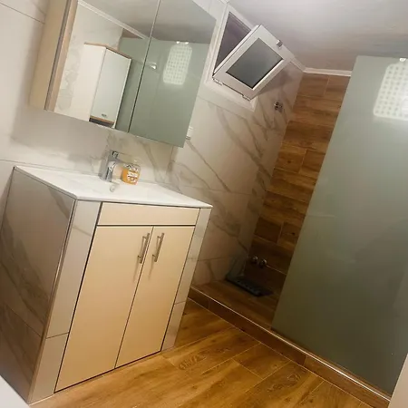 Dryrivers House Apartamento Xiropotamon